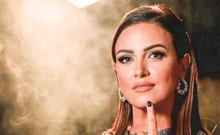 ريهام عبدالغفور: أنا طبيعية و«التعليقات السلبية على السوشيال ميديا مش بتفرق معايا»