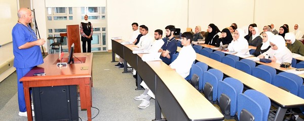 كليات الطب والصيدلة وطب الأسنان نورت مستجديها