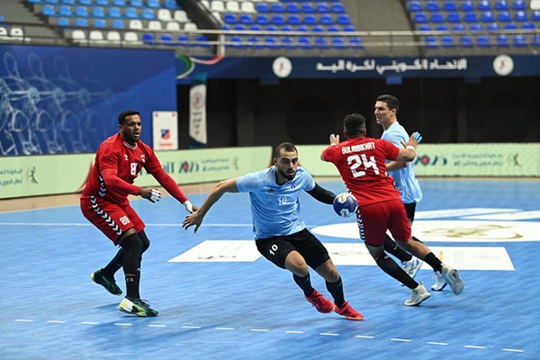 كاظمة يعبر الصليبخات ويضرب موعداً مع البنك الأهلي المصري في نصف نهائي "عربية اليد"