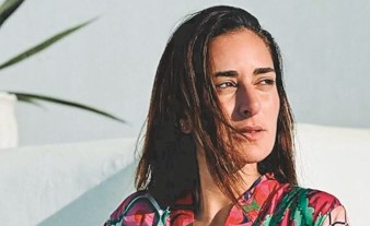 أمينة خليل.. تنتظر الفرصة