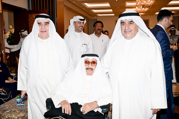 العم أحمد الثويني وأحمد أسماعيل بهبهاني
