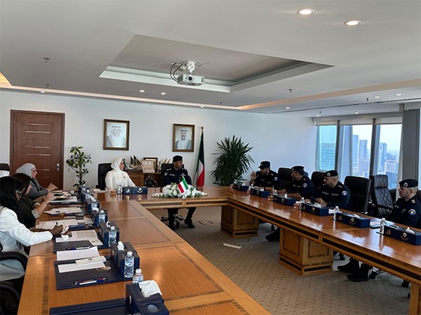 قطاع شؤون التعليم والتدريب يبحث تعزيز التعاون مع المؤسسات التعليمية الوطنية