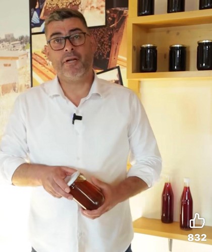 رئيس بلدية راشيا رشراش ناجي في معرض العسل والمنتوجات