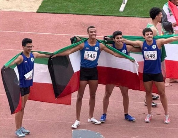 سيد فاخر ومشاري المطيري وجاسم القناعي وعبدالله العازمي أبطال سباق 4x100 متر