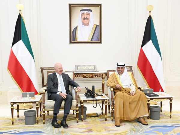 سمو ولي العهد الشيخ صباح الخالد مستقبلا الرئيس التنفيذي لشركة جولدمان ساكس ديڤيد سولومون