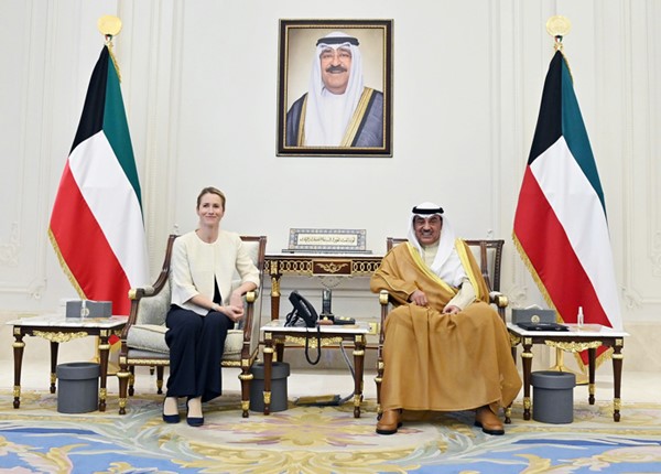 سمو ولي العهد الشيخ صباح الخالد مستقبلا الممثل الأعلى للاتحاد الأوروبي للشؤون الخارجية والسياسية والأمنية كايا كالاس