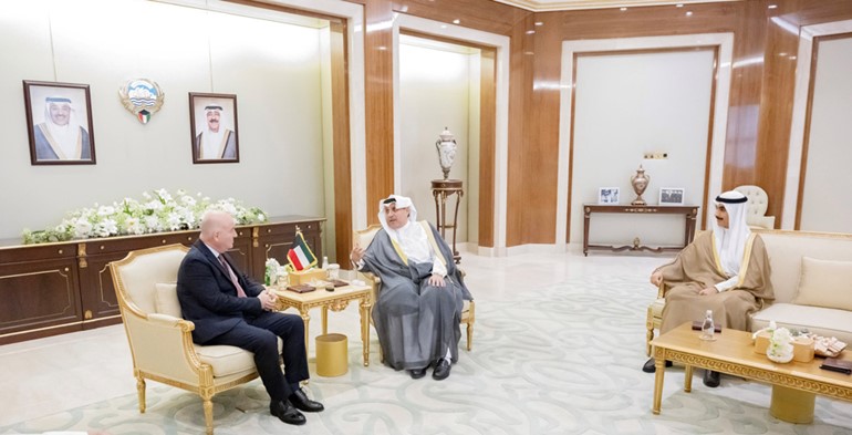 وزير شؤون الديوان الأميري الشيخ حمد جابر العلي ورئيس ديوان سمو 
ولي العهد الشيخ ثامر الجابر يستقبلان سفير كرواتيا أمير موهاريمي
