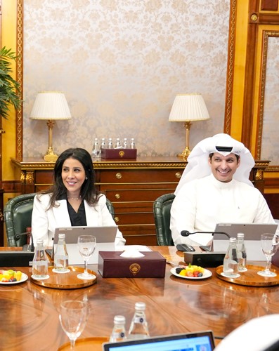 د.نورة المشعان وعبدالرحمن المطيري