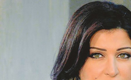جومانا مراد تعود إلى المسرح بعد غياب طويل