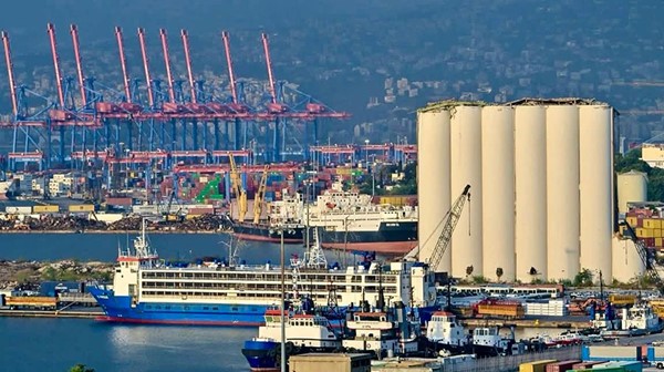 المدير العام لمرفأ بيروت عمر عيتاني لـ الأنباء : ثقة عالمية وارتفاع تصنيف المرفأ أمنيا