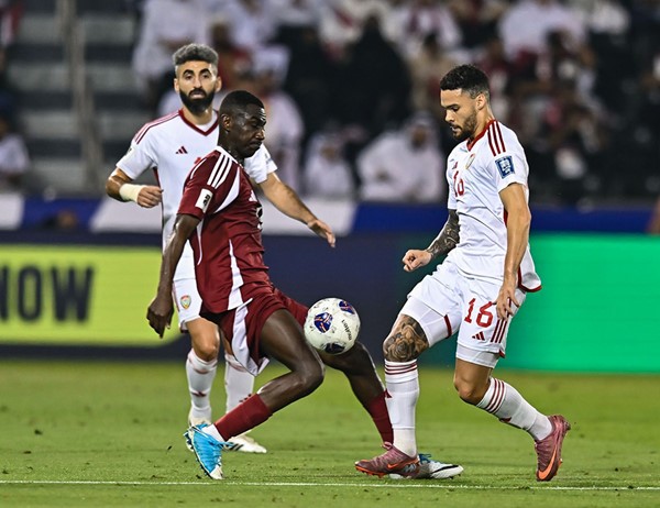 "العنابي" القطري إلى مونديال 2026.. و"الأبيض" الإماراتي في "الملحق الآسيوي"