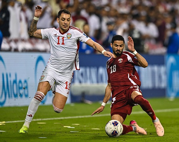"العنابي" القطري إلى مونديال 2026.. و"الأبيض" الإماراتي في "الملحق الآسيوي"
