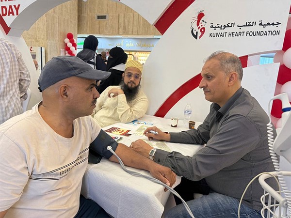 جمعية القلب الكويتية تختتم فعاليات اليوم العالمي للقلب في سوق الكويت بإقبال واسع من الجمهور