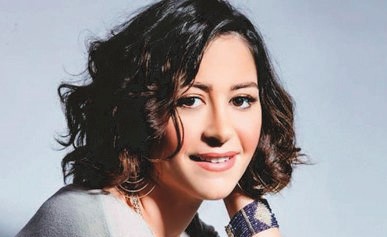 منة شلبي: إلهام شاهين علّمتني الالتزام