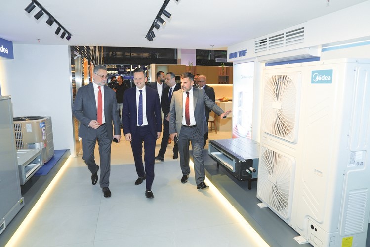  الغانم الهندسية تفتتح أول صالة عرض رئيسية في الكويت