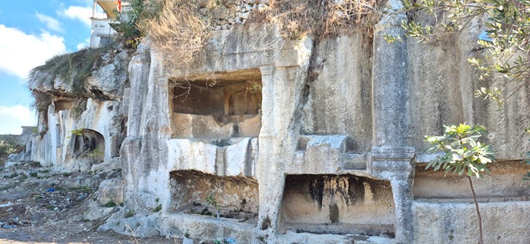 ترحيب واسع بإدراج وزارة الثقافة قصر أبو حنين في برجا على لائحة الجرد العام