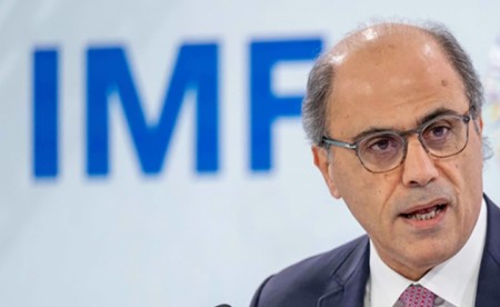 IMF Warns Pakistan of Global Risks, Urges Deeper Tax Reforms