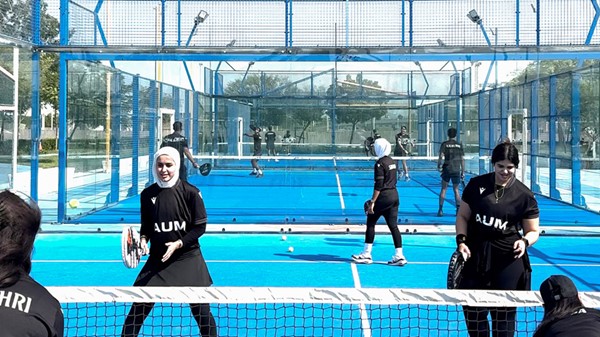 AUM أقامت معسكراً رياضياً متكاملاً لطلبتها في العاصمة الإماراتية أبوظبي