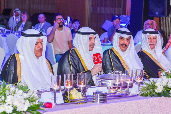 وزير الإعلام والثقافة ووزير الدولة لشؤون الشباب عبدالرحمن المطيري يعلن افتتاح البطولة