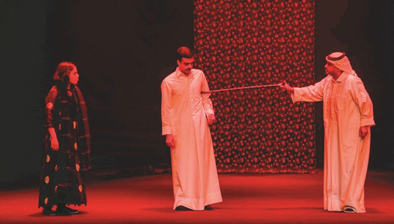  BACK STAGE المسرحي.. مهرجان الحب والوفاء