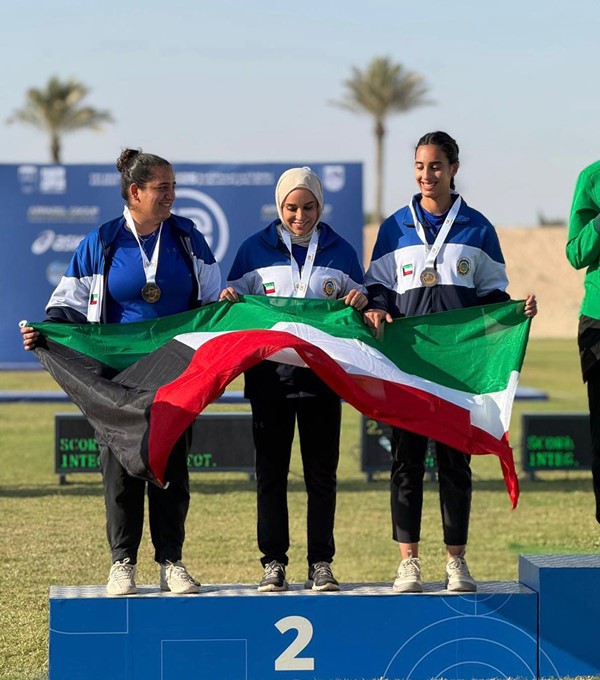 فريق السيدات للقوس الأولمبي المكون من سعاد البحر وريم النقيب ونور الشرهان حقق الميدالية الفضية