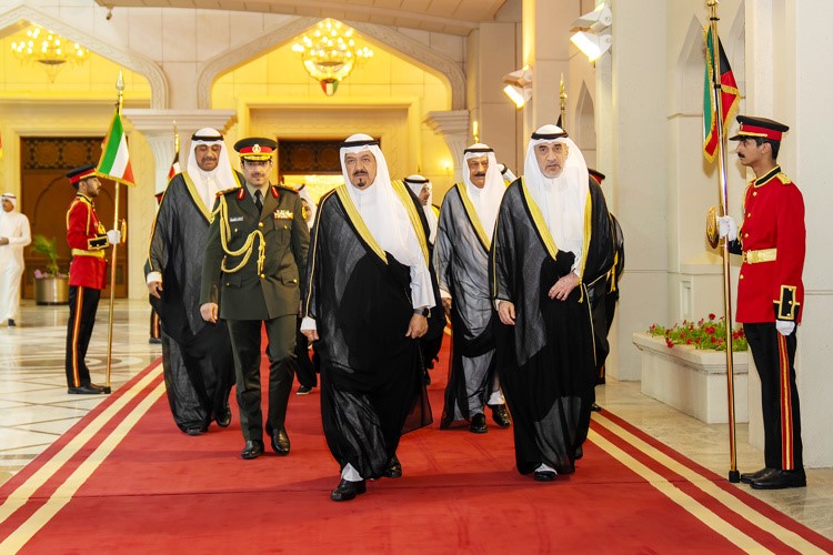 ممثل صاحب السمو الأمير الشيخ مشعل الأحمد سمو الشيخ أحمد العبدالله رئيس مجلس الوزراء لدى مغادرته 
إلى دولة قطر وفي وداع سموه النائب الأول لرئيس مجلس الوزراء ووزير الداخلية الشيخ فهد اليوسف 
ورئيس ديوان سمو رئيس مجلس الوزراء عبدالعزيز الدخيل ووزير الدفاع الشيخ عبدالله العلي
