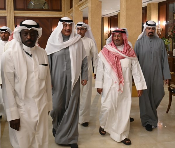 سمو ولي العهد الشيخ صباح الخالد وسمو الشيخ د.محمد الصباح