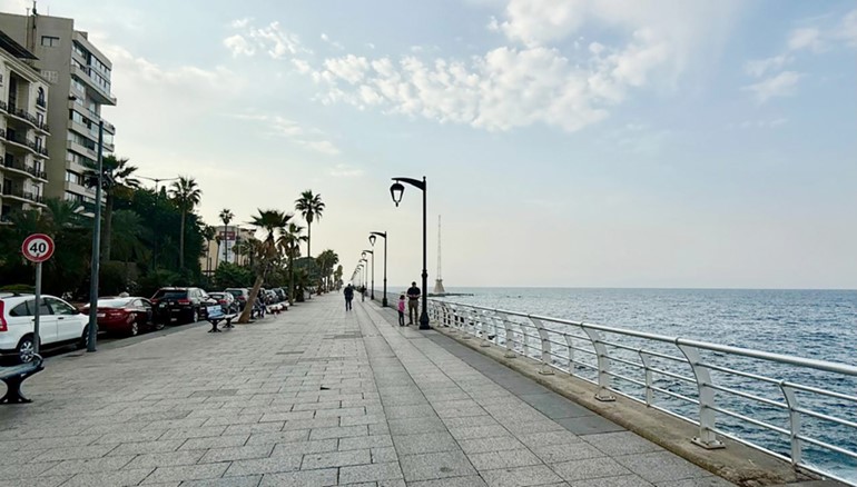 صيف لبنان مستمر.. لا أمطار في الأفق والشتاء لن يبدأ قبل ديسمبر