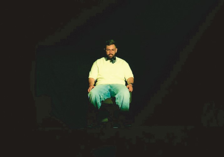  اغتراب .. عمل متكامل بلمسات مخرج موهوب