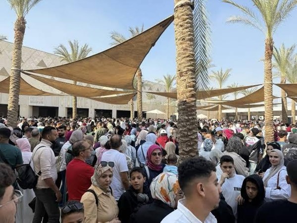 نفاد تذاكر المتحف المصري الكبير بعد الإقبال غير المسبوق.. والإدارة توقف الحجز مؤقتا ليوم واحد