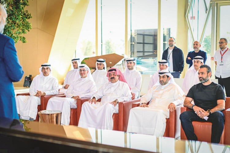 برنامج أورا يكرم أفضل لاعبي دوري أورا من مجموعة الشايع 