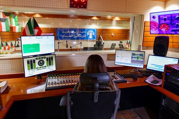  استديو «البرنامج العام» في إذاعة دولة الكويت 