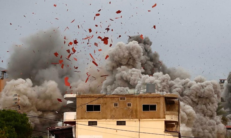 التصعيد الإسرائيلي يعيد المدنيين إلى دائرة النار ويسقط تفاهم أبريل 1996 إثر عناقيد الغضب 