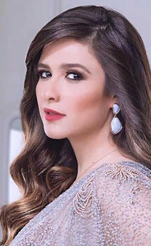 ياسمين عبدالعزيز: «لو ارتبطت.. مش حقول»!