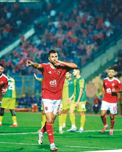 محمود تريزيغيه تألق مع الأهلي وأحرز هدفين أمام شبيبة القبائل الجزائري