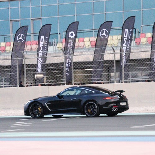 «الملا أوتوموبيلز» نظّمت فعالية «AMG Track Days»