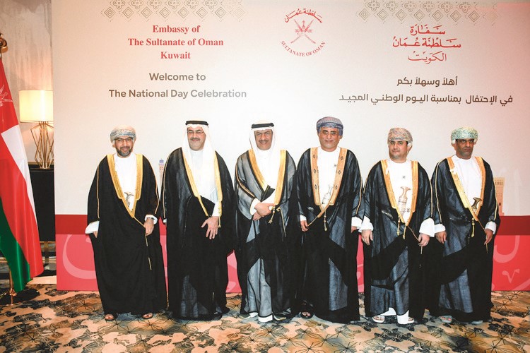 الشيخ عبدالله السالم وحمد الحبشي يهنئان
