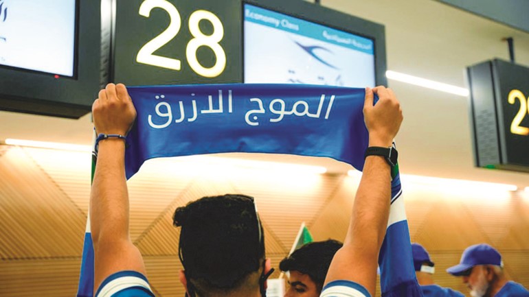 الموج الأزرق في رحلته لدعم منتخبنا الوطني