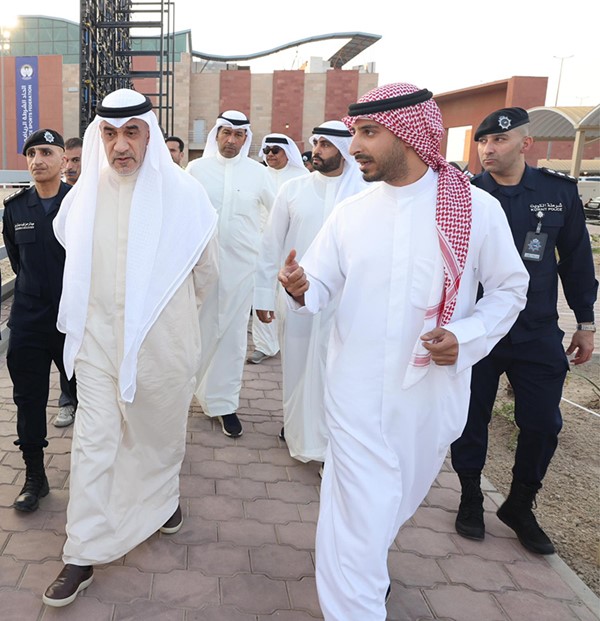 النائب الأول ووزير الداخلية يقوم بجولة ميدانية في ميادين الفروسية والرماية التابعة لاتحاد الشرطة الرياضي