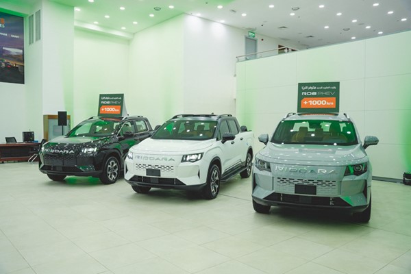  محمد صالح ورضا يوسف بهبهاني تطلق Riddara RD6 PHEV الجديدة كليا