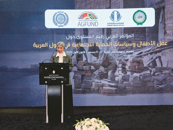 مدير إدارة الأسرة والطفولة بجامعة الدول العربية الوزير مفوض لبنى عزام