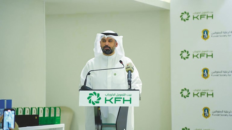 أحمد الحماد متحدثا