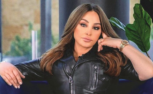 إليسا تؤجل.. «لعبة الأيام»