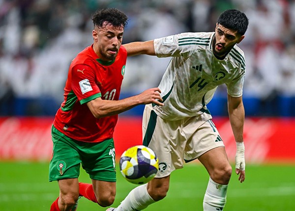المغرب يفوز على السعودية ويتأهلان معاً إلى ربع نهائي كأس العرب