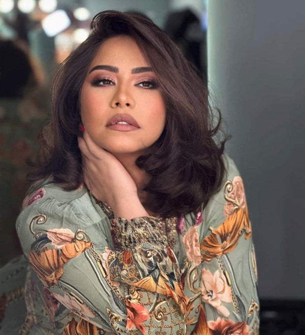 الفنانة شرين عبد الوهاب 