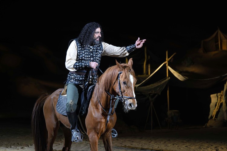  جمر الغضا تختتم ليالي المسرح الصحراوي الـ 9 