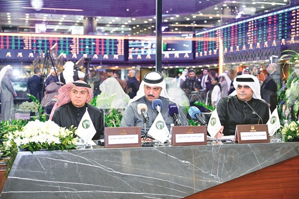 بالفيديو.. البورصة تقرع الجرس.. إيذانا ببدء تداول العملية للطاقة 