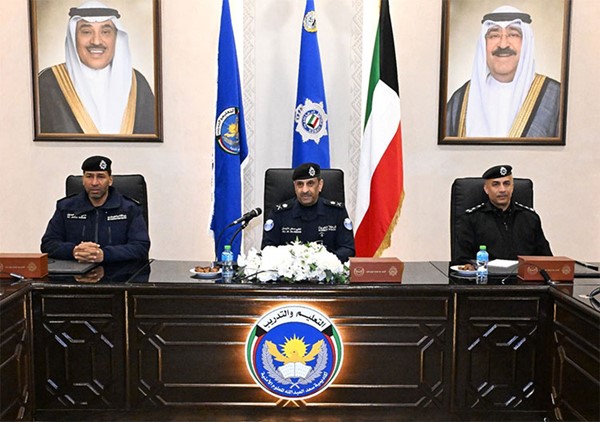 اللواء علي مسفر العدواني يتفقد سير العملية التعليمية والتدريبية في أكاديمية سعد العبدالله للعلوم الأمنية