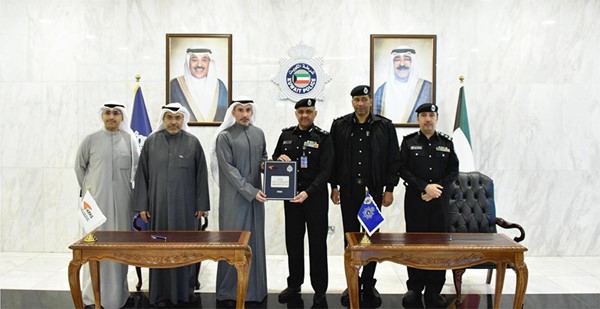وزارة الداخلية ومؤسسة الكويت للتقدم العلمي توقعان بروتوكول تعاون لتعزيز البحث العلمي في دعم العمل الأمني