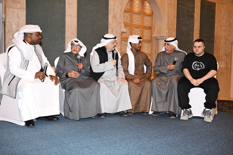 مشاركون في الاحتفال باليوم العالمي لذوي الإعاقة